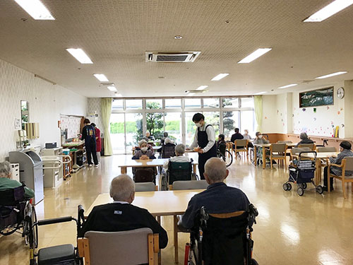 美作大学の学生さんが介護等体験実習